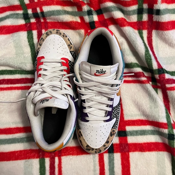 Nike dunks - Picture 2 of 3